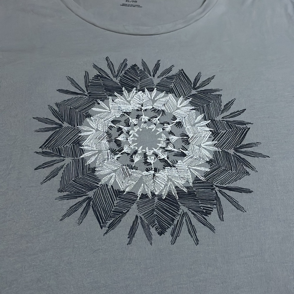 Columbia Short Sleeved Tshirt - Picture 6 of 9